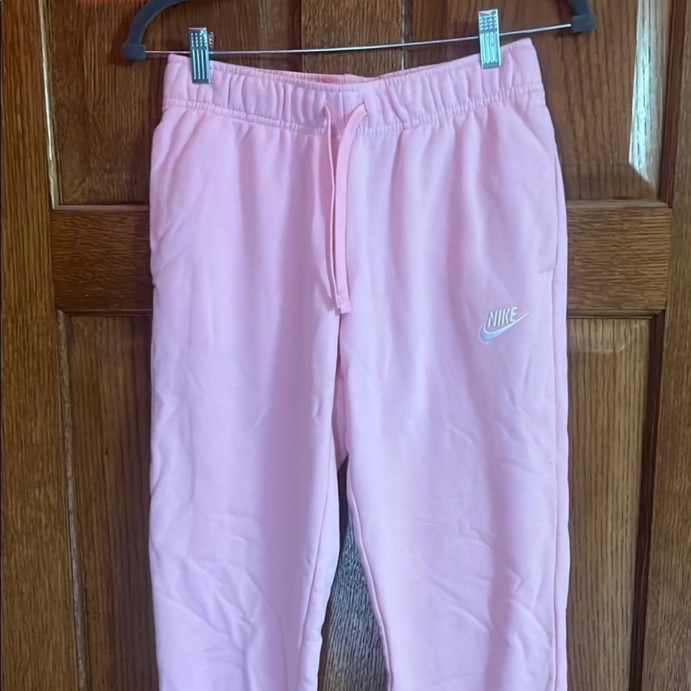 Nike Pink Sweatpants Relaxed Fit